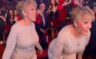 Mamá de Jennifer Lopez sorprende al mundo a sus 80 años protagoniza sensual baile en pleno concierto. VIDEO. Foto: Tomada de Instagram @people