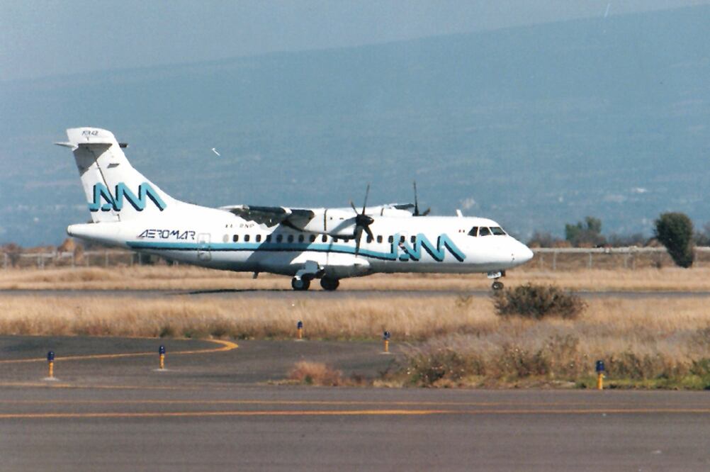 Aeromar y el sindicato de sobrecargos llegaron a un acuerdo para modificar el contrato colectivo de trabajo. (ARCHIVO EL UNIVERSAL)