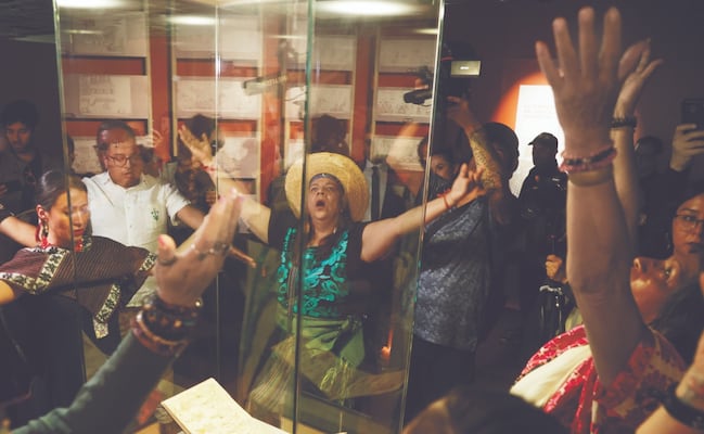 Tras 200 años vuelve a México, pero prestado, el Códice Azcatitlan 