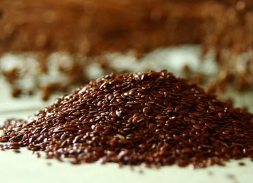 La razón por la que es mejor comer la linaza molida que entera