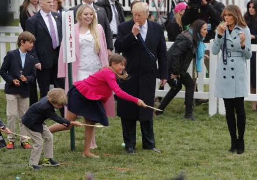 Trump inaugura ceremonia de caza de huevos de Pascua en la Casa Blanca