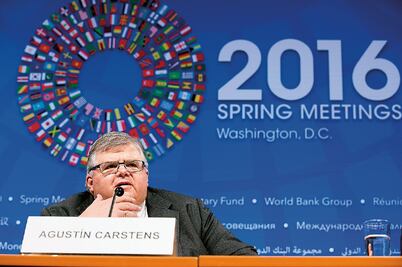 Reeligen a Carstens a cargo en BIS