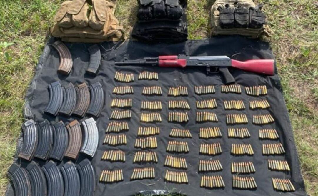 Aseguran armamento y equipo táctico en municipios de Sinaloa (06/10/2025). Foto: Especial