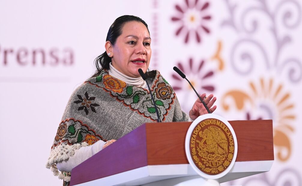 María Luisa Albores González, directora general de Segalmex, Diconsa y Liconsa, anunció este martes que las 24 mil 516 Tiendas Diconsas pasarán a llamarse “Tiendas Bienestar", para generar felicidad. Foto: Presidencia
