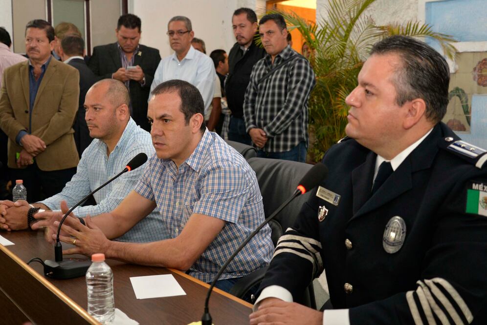 Cuauhtémoc Blanco y Alberto Capella durante la firma del convenio para ratificar al Mando Único en el municipio (CIUDADANOS MX)