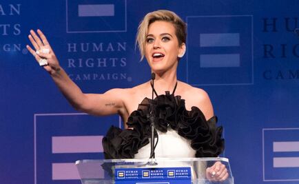 Katy Perry rogaba no sentirse "gay"
