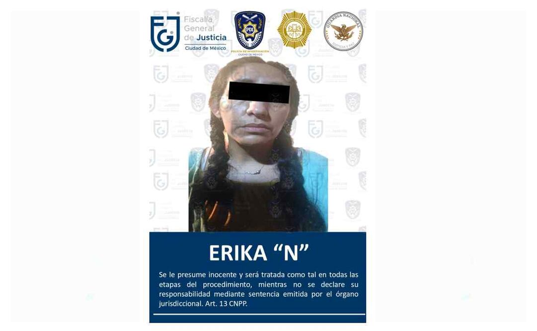 Los investigadores aseguraron diversas dosis de sustancia con características propias de droga, y en apego a los protocolos de actuación policial detuvieron a una mujer. Foto: Especial