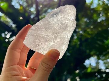 Cómo usar la piedra de alumbre como desodorante en época de calor