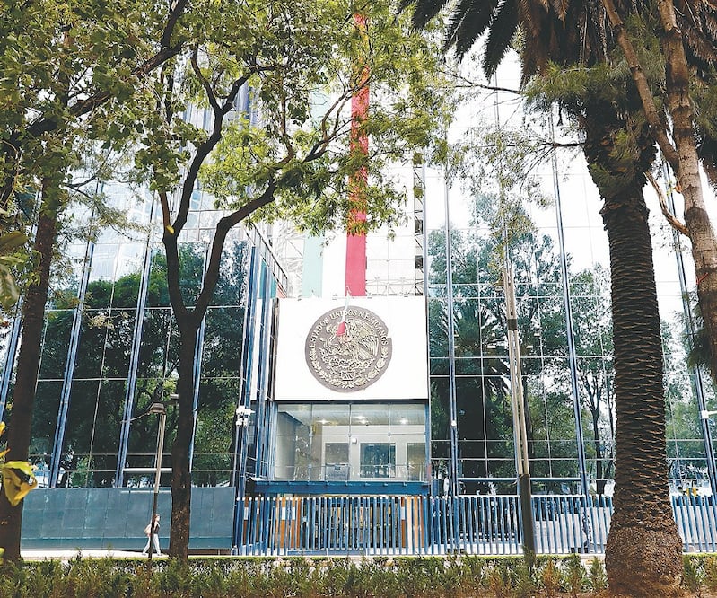 Sin proceder. La Fiscalía General reclamó que le regresarán tres inmuebles de la extinta PGR. ARCHIVO EL UNIVERSAL