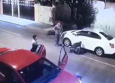 Captan en video a banda que roba llantas en menos de un minuto en Lindavista