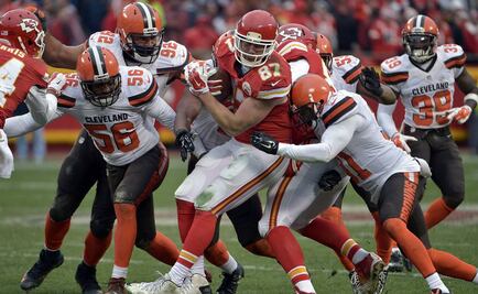 Kansas City gana y califica a los playoffs