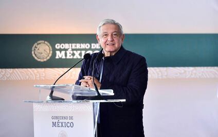 AMLO da positivo a Covid-19; dice tener síntomas leves