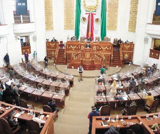Comisiones aprueban gasto de CDMX para 2021