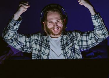 Hombre deja ir viaje que gana en un sorteo porque piensa que es una estafa