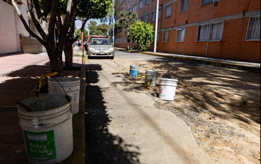 Lo anterior se encontró derivado de las investigaciones que llevó a cabo la dependencia capitalina en conjunto con Petróleos Mexicanos en la toma clandestina de hidrocarburos encontrada entre las calles de Albino Corzo y Gran Canal los días 7 y 8 de noviembre. Foto: Hugo Salvador/EL UNIVERSAL