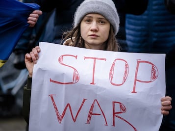 Suman al menos 40 soldados y "decenas" de civiles ucranianos muertos tras inicio de operación militar rusa 