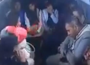 Captan robo a pasajeros de combi en Tecámac