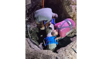 Realizan trabajos de reparación en tubería donde se registró mega fuga de agua en Iztapalapa; Segiagua asegura que se mantiene suministro