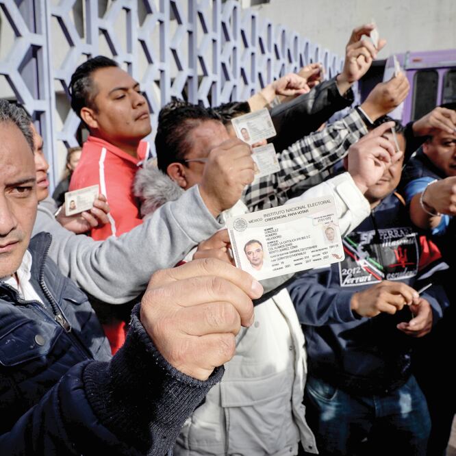 El viernes, agremiados del Sindicato Unión y Fuerza denunciaron que Ismael Figueroa tiene 15 carpetas de investigación en su contra. Foto: JUAN CARLOS REYES. EL UNIVERSAL