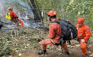 Helicóptero se estrella en área boscosa de Río de Janeiro; mueren 4 personas