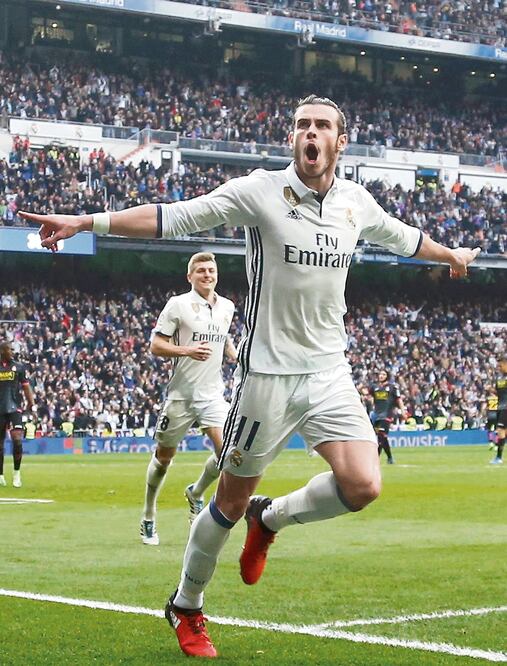 Gareth regresó a la actividad con el pie derecho y contribuye con gol (JAVIER BARBANCHO. REUTERS)