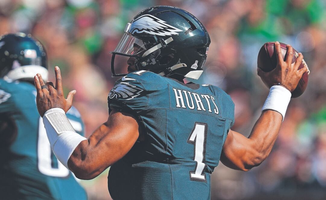 Jalen Hurts saldrá a explotar el juego terrestre. Foto: de MITCHELL LEFF. AFP