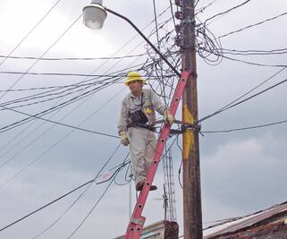 Advierten alto costo para reforma eléctrica