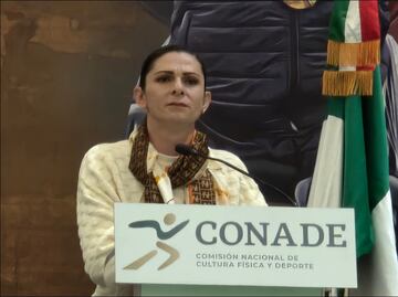 Ana Guevara se despide de Conade entregando millonarios estímulos a medallistas