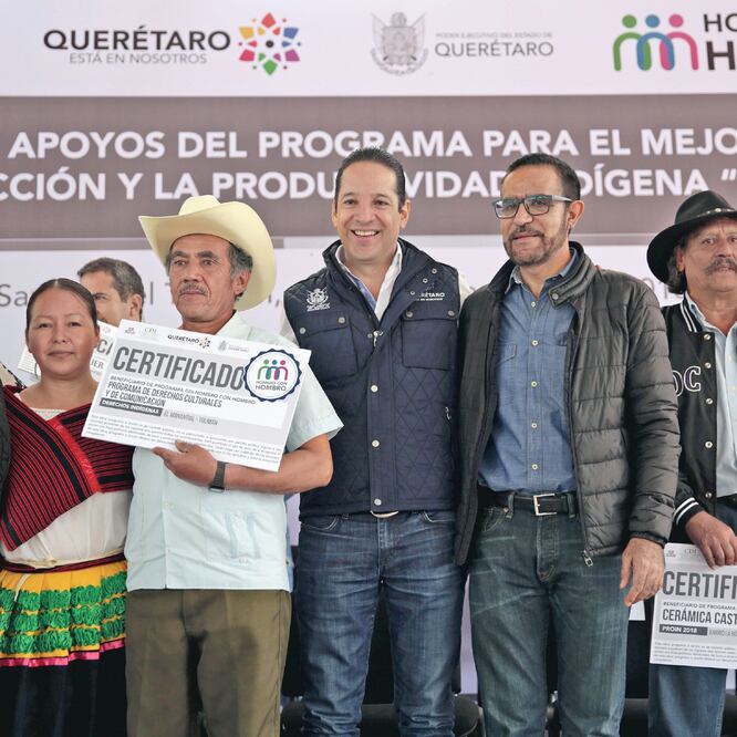 De gira por Tolimán, el gobernador Francisco Domínguez Servién destacó que este es el municipio con mayor presencia de indígenas en la entidad; “es cuna de tradiciones 100% queretanas”, aseveró. 