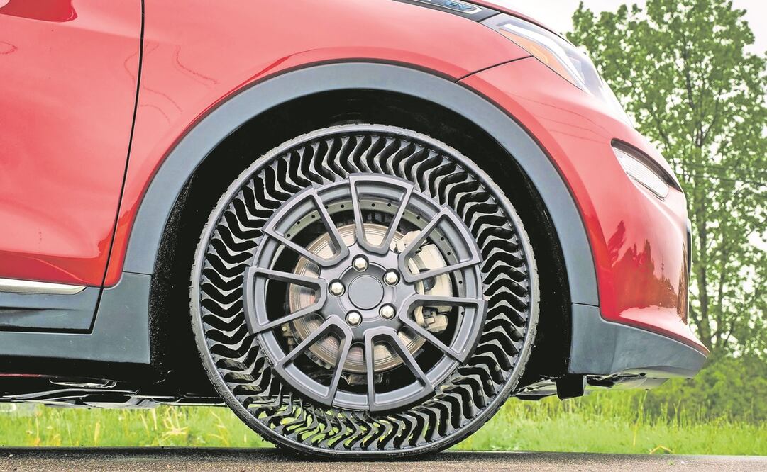 El sistema Uptis de Michelin es una llanta sin aire que se presentó en 2017 y desde 2019 se realizan pruebas con General Motors. Foto: Archivo/ EL UNIVERSAL