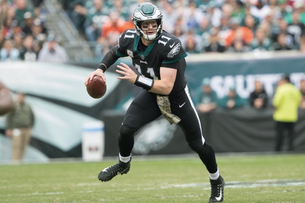 Wentz, con sus 4 envíos de TD, llegó a 23 y lidera la Liga en este rubro. (BILL STREICHER-USA. TODAY SPORTS)