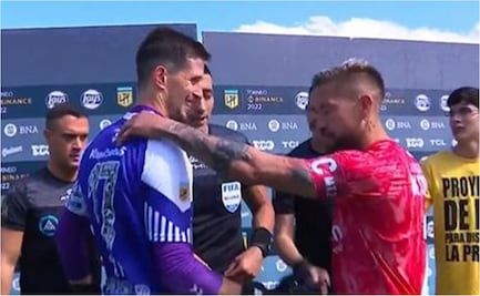 VIDEO: El particular volado antes de un partido en Argentina: "Maradona o Messi"