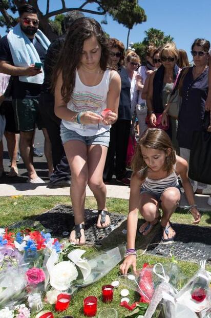 El mundo se une para condenar la matanza en Niza