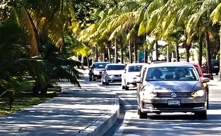 Protestan con caravana de autos por suspensión de Uber en Cancún