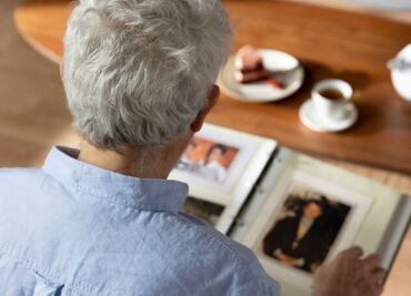 ¿Es común olvidar los nombres de las personas? Esto dicen los expertos