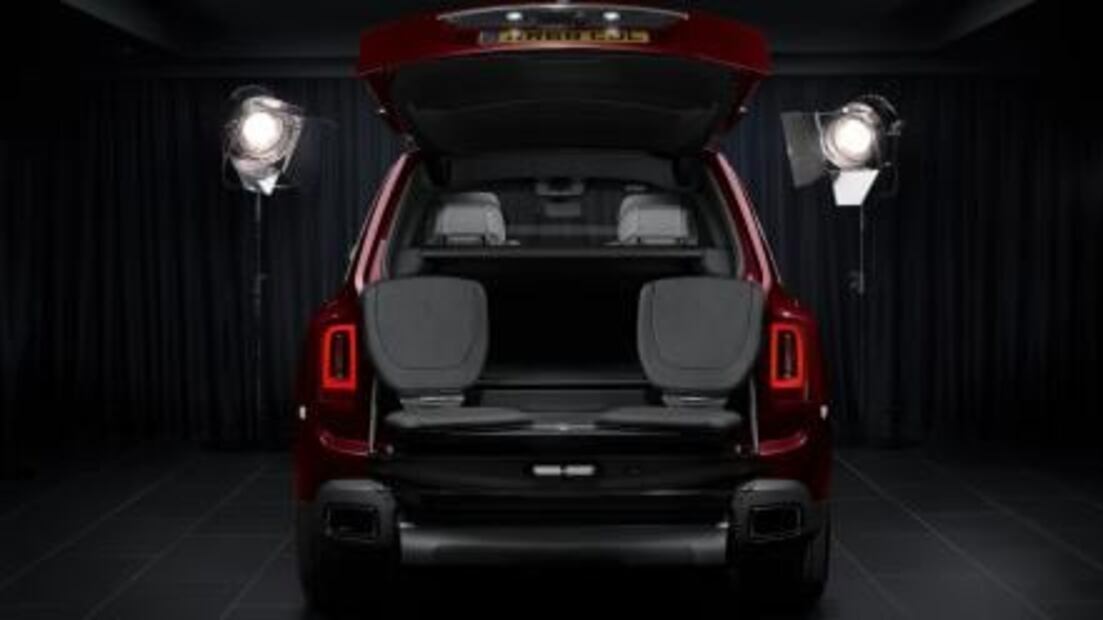 Llega la primer y nueva SUV de Rolls Royce