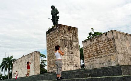 Casi 375 mil personas visitaron restos del "Che" Guevara