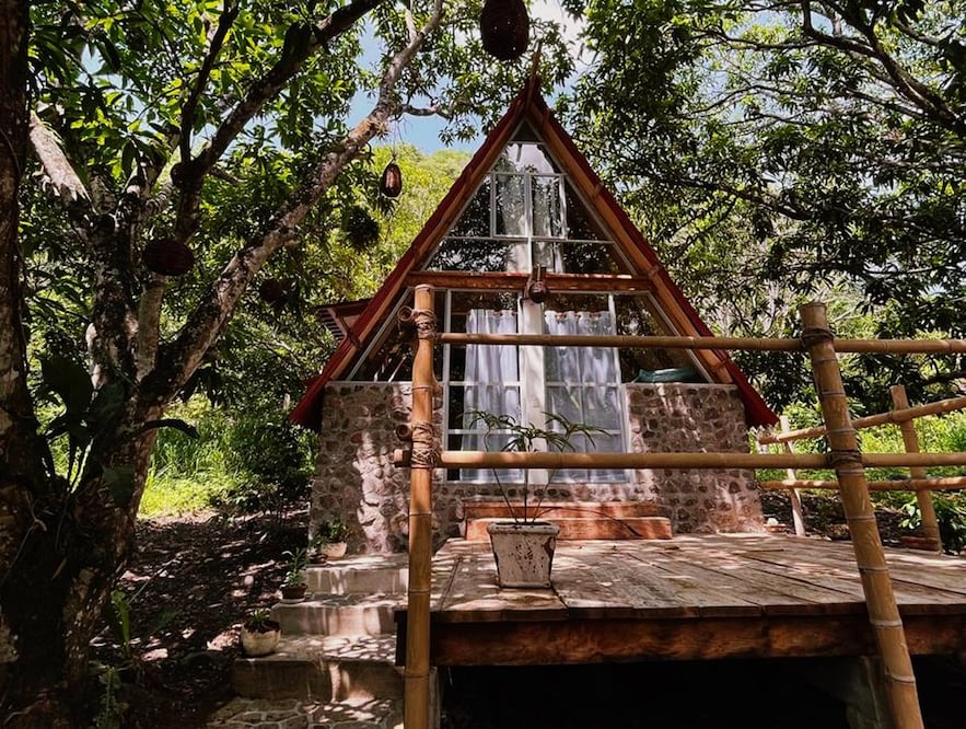 Aldea es un centro ecoturístico en la selva de Jalcomulco. Cuenta con varios tipos de alojamientoFotos: Aldea