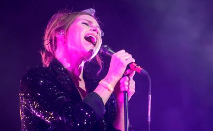 The Cardigans cantan en español en el Vive Latino