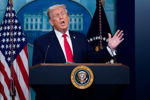 Trump insiste en que frenarán la droga por tierra “en breve”; presume casi 100% de decomisos por mar