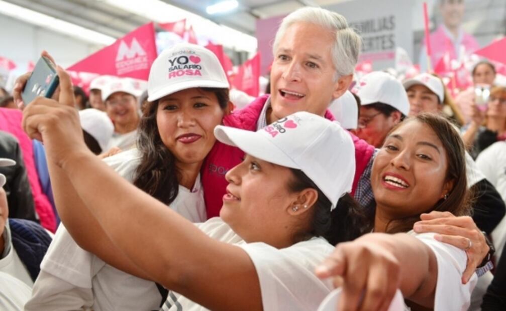 Del Mazo invita a beneficiarias de Salario Rosa a capacitarse para generar más ingresos