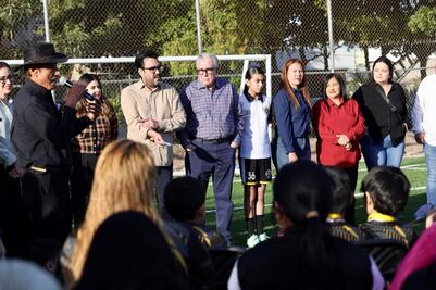 Apoyos a pequeños comerciantes será permanente, informa Rubén Rocha