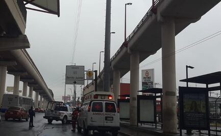 Muere hombre al arrojarse del Metro en Nuevo León