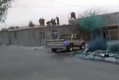 Video. Policías golpean a jóvenes en Saltillo