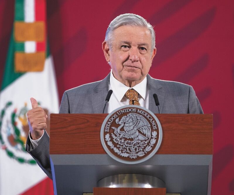 El presidente Andrés Manuel López Obrador aseguró que llueva, truene o relampaguee, el Aeropuerto Internacional Gral. Felipe Ángeles será inaugurado el 21 de marzo de 2022. Foto: SERGIO TAPIA. EL UNIVERSAL