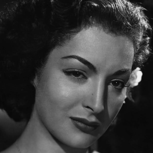 Rostro de la actriz Elsa Aguirre.