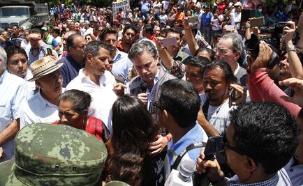 Gobernador Murat pide respetar luto a juchitecas que reclamaban