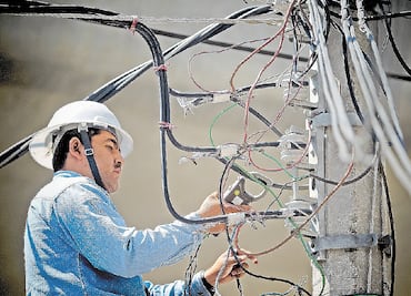 Reparan suministro eléctrico de 39 escuelas públicas de Sinaloa; 211 planteles  requieren atención eléctrica
