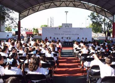 Regresan a clases 429 mil alumnos en Quintana Roo