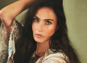 La bella Demi Moore luce espectacular en portada de la revista People
